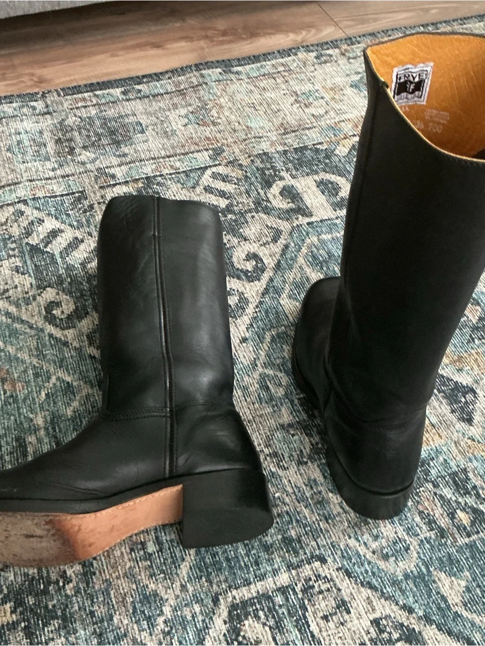 Frye Black Boot Tan Leather Interior size9.5 men’s excellent condition